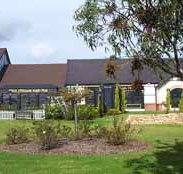Mick O'Sheas Irish Pub Motel - Whitsundays Accommodation
