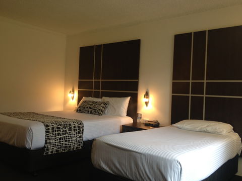 Quality Inn The Willows - Whitsundays Accommodation 5