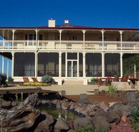 R on the Downs - Whitsundays Accommodation
