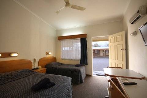 Rest Point Motor Inn And Hereford Steakhouse - Whitsundays Accommodation 0
