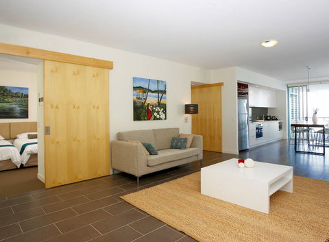 Grand Mercure Apartments Magnetic Island - Whitsundays Accommodation 2