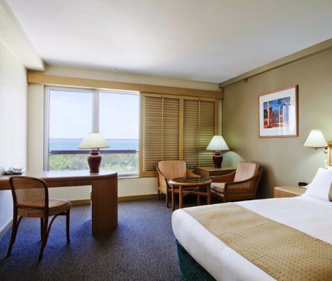 DoubleTree By Hilton Esplanade Darwin - Whitsundays Accommodation 6
