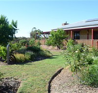 Mureybet Relaxed Country Accommodation - Whitsundays Accommodation