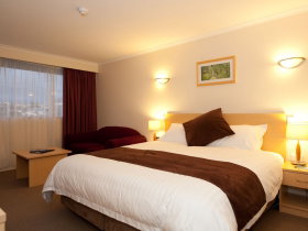 BEST WESTERN Balmoral Motor Inn - Whitsundays Accommodation 1