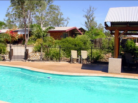 Rubyvale Motel & Holiday Units - Whitsundays Accommodation 1