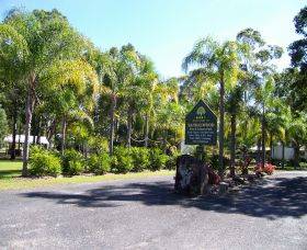 Sandalwood Van & Leisure Park - Whitsundays Accommodation 0