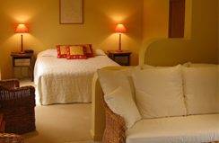 Santa Fe Luxury Bed & Breakfast - Whitsundays Accommodation 0