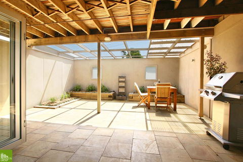 Southview - Boutique Guest House - Whitsundays Accommodation 9