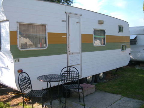 Sunnyside Caravan Park - Whitsundays Accommodation 2