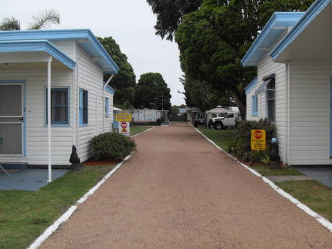 Sunnyside Caravan Park - Whitsundays Accommodation 3