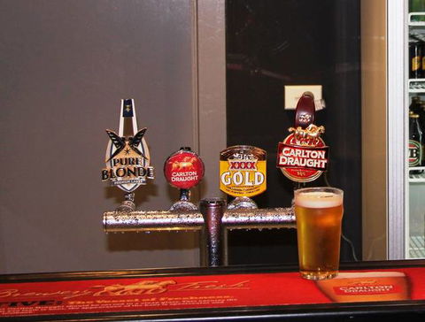 Sunshine Motor Inn - Whitsundays Accommodation 2