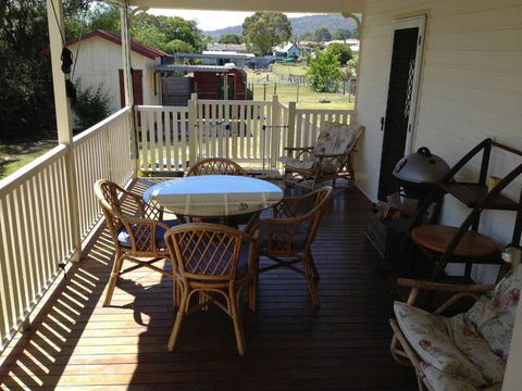 Tenterfield Luxury Historic C1895 Cottage - Whitsundays Accommodation 2