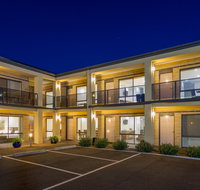 The Bay Motel - Safety Beach - Whitsundays Accommodation