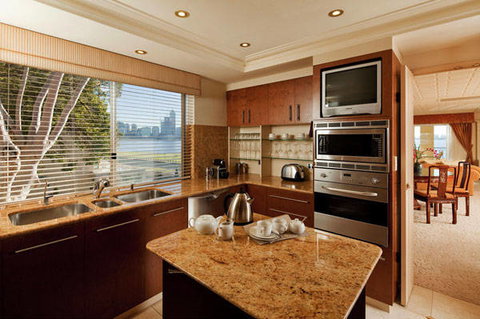 The Peninsula - Riverside Serviced Apartments - Whitsundays Accommodation 10