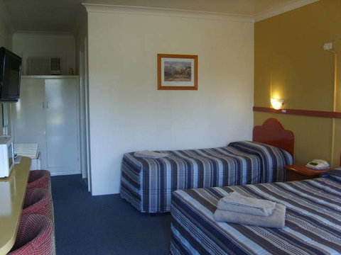 Valley View Motel - Whitsundays Accommodation 0