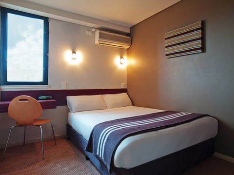 Y Hotel City South - Whitsundays Accommodation 0