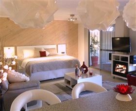 Mumbles - Whitsundays Accommodation 0