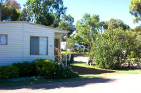 Acclaim Pine Grove Holiday Park - Whitsundays Accommodation 1