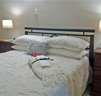 Bromeliad Bed and Breakfast - Whitsundays Accommodation