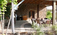Tyrra Cottage Bed And Breakfast - Whitsundays Accommodation 3