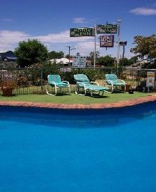 The Garden Court Motor Inn - Wellington - Whitsundays Accommodation 0
