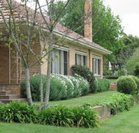 Westgate Vineyard Country House - Whitsundays Accommodation