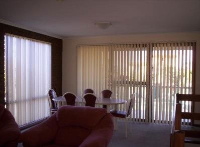 Anchor Bell Holiday Apartments - Whitsundays Accommodation 3