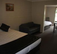 Snowy Mountains Motel - Whitsundays Accommodation