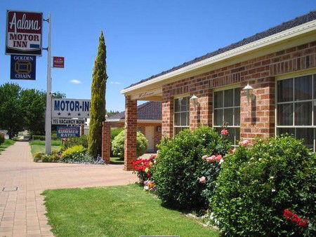 Aalana Motor Inn - Whitsundays Accommodation 0
