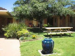 Aalana Motor Inn - Whitsundays Accommodation 3