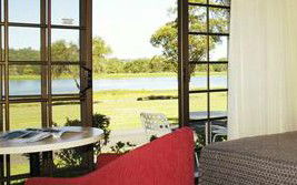 Best Western Lakeside Lodge Motel - Whitsundays Accommodation 1
