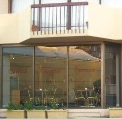 Hotel Saville - Whitsundays Accommodation 2