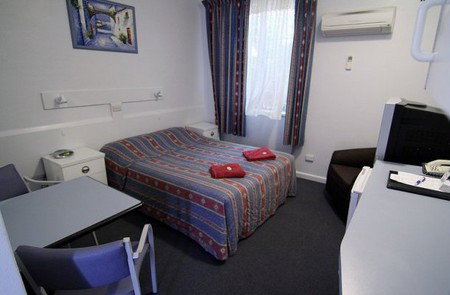 Amber Motel - Whitsundays Accommodation 3