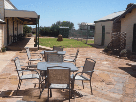 Nuttbush Retreat Caravan Park - Whitsundays Accommodation