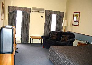 Footscray Motor Inn And Serviced Apartments - Whitsundays Accommodation 1