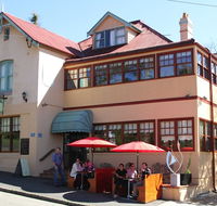 Jamison House And The Rooster Restaurant - Whitsundays Accommodation