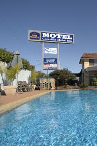 Caravilla Motel - Whitsundays Accommodation 0