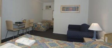 Caravilla Motel - Whitsundays Accommodation 1