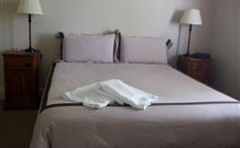The Playhouse Hotel - Barraba - Whitsundays Accommodation 4