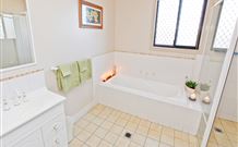 Federation Gardens - Whitsundays Accommodation 4