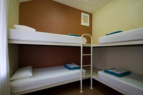 Ayers Rock - Outback Pioneer Lodge - Whitsundays Accommodation 9