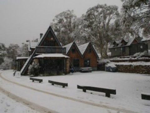 Habitat Chalet - Whitsundays Accommodation 0