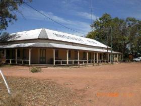 Nindigully QLD Whitsundays Accommodation