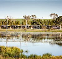 Lake Redbrook Holiday Retreat - Whitsundays Accommodation