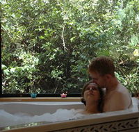 Ravensbourne Forest Chalets - Whitsundays Accommodation