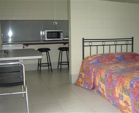 Palm Tree Caravan Park - Whitsundays Accommodation 2