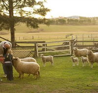 Clandulla Cottages and Farmstay - Whitsundays Accommodation