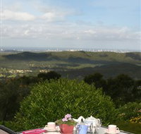 Hillside Bed and Breakfast and Gumnut Cottage - Whitsundays Accommodation