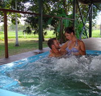 Berry Creek Bush Retreat - Whitsundays Accommodation