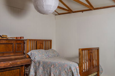 Daisy's Cottage - Whitsundays Accommodation 1